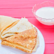 Блины со сметаной